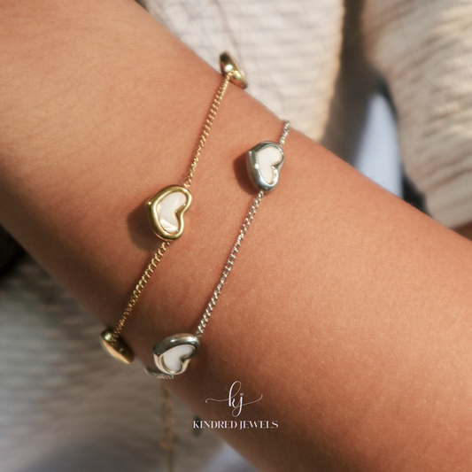 [SG] Le Petite MOP Heart Bracelet | Stainless Steel | Kindred Jewels