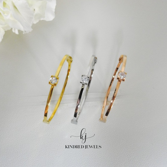 [SG] Cinta Solitaire Bangle | Kindred Jewels
