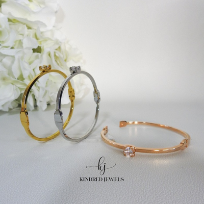 [SG] Cinta Solitaire Bangle | Kindred Jewels