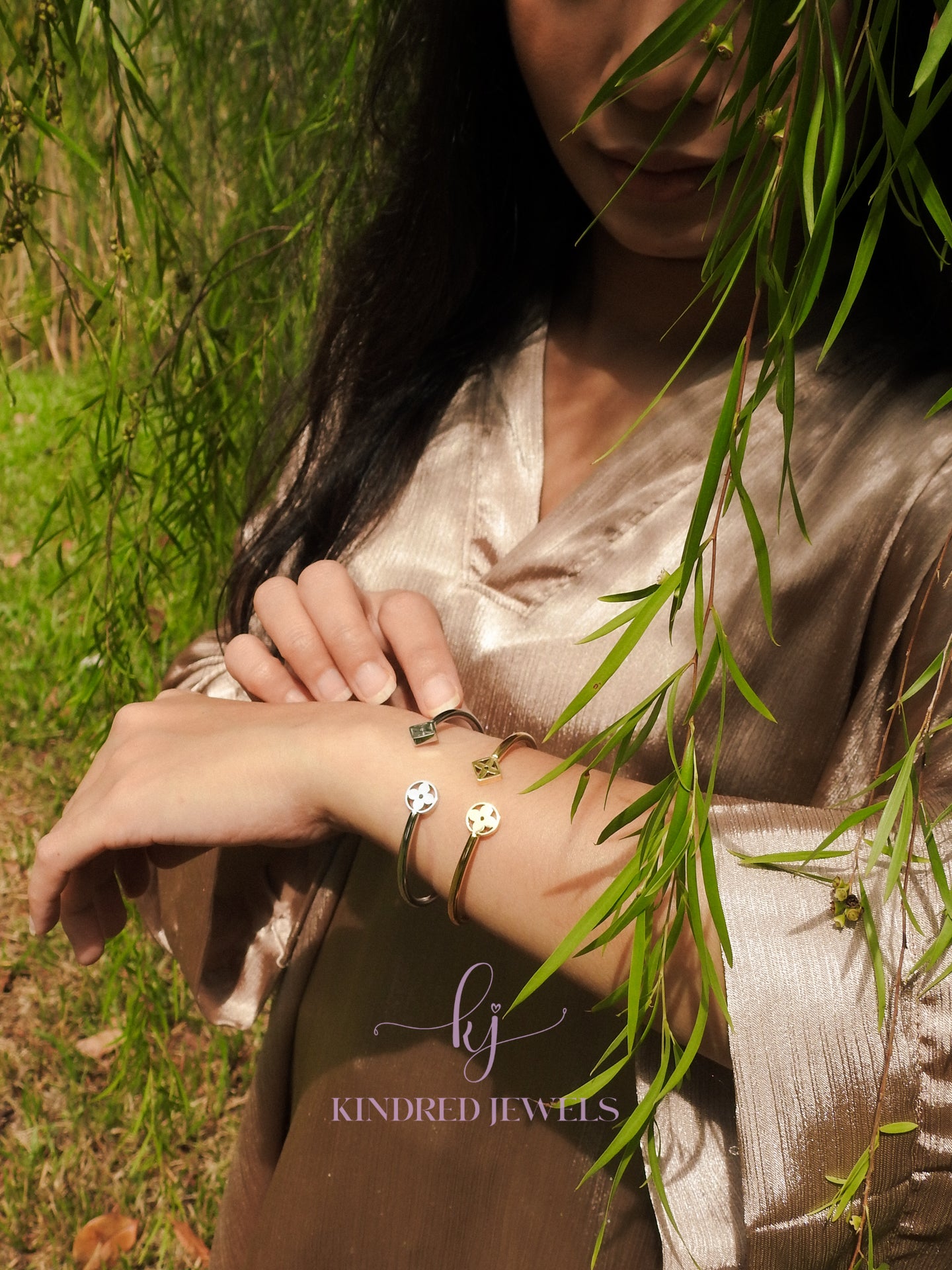 [SG] Puspa Bangle | Kindred Jewels