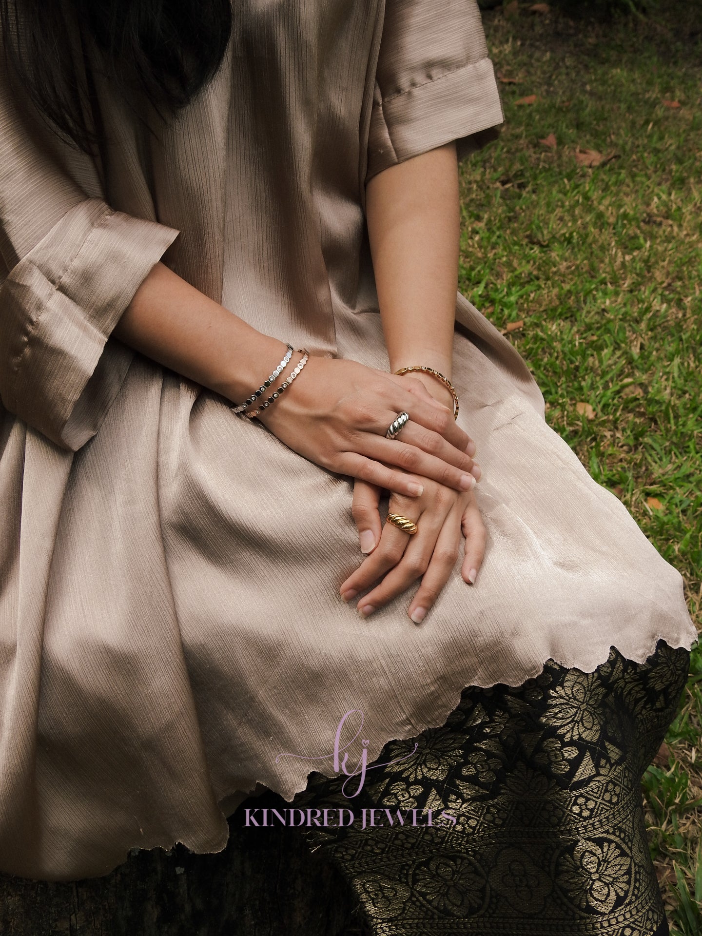 [SG] Indah Honey Bangle | Kindred Jewels