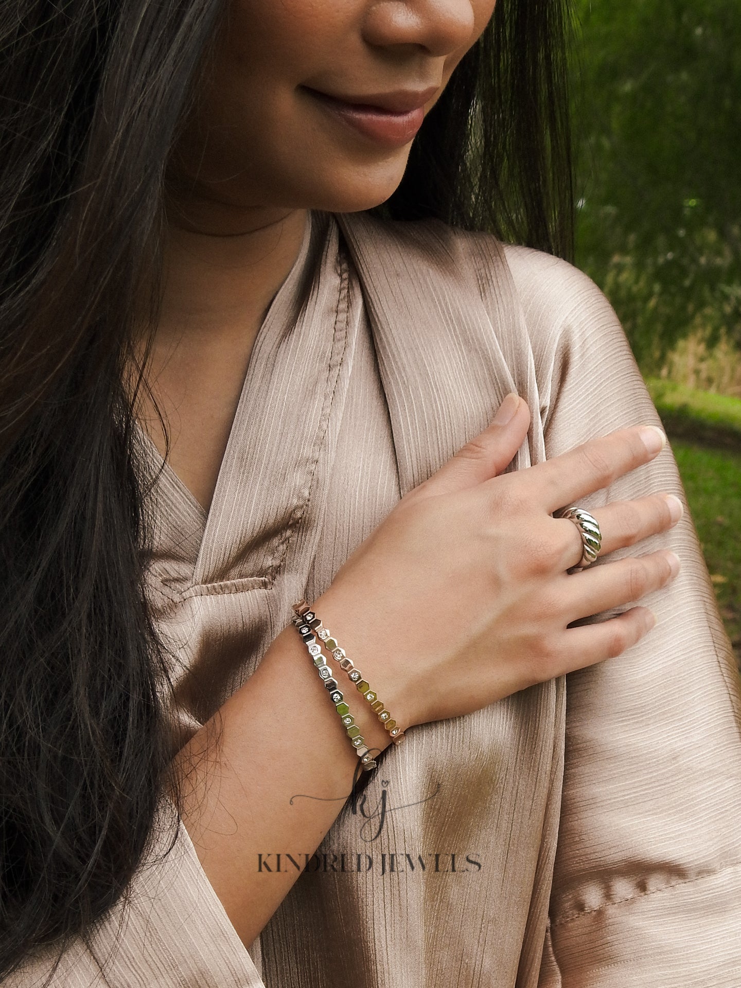 [SG] Indah Honey Bangle | Kindred Jewels
