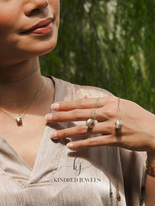 [SG] Dinda Barrel Necklace | Kindred Jewels