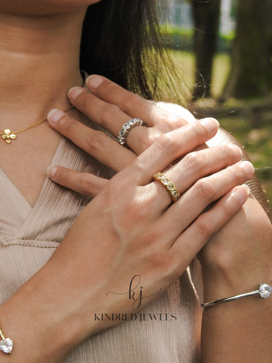 [SG] Heart Diamonte Band Ring | Kindred Jewels